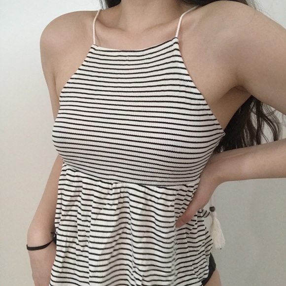 Striped Halter Top 🤍 - Picture 4 of 4